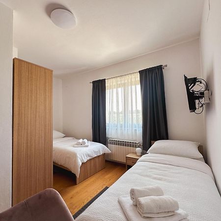 Rooms Enter Ogulin Ostarije 外观 照片