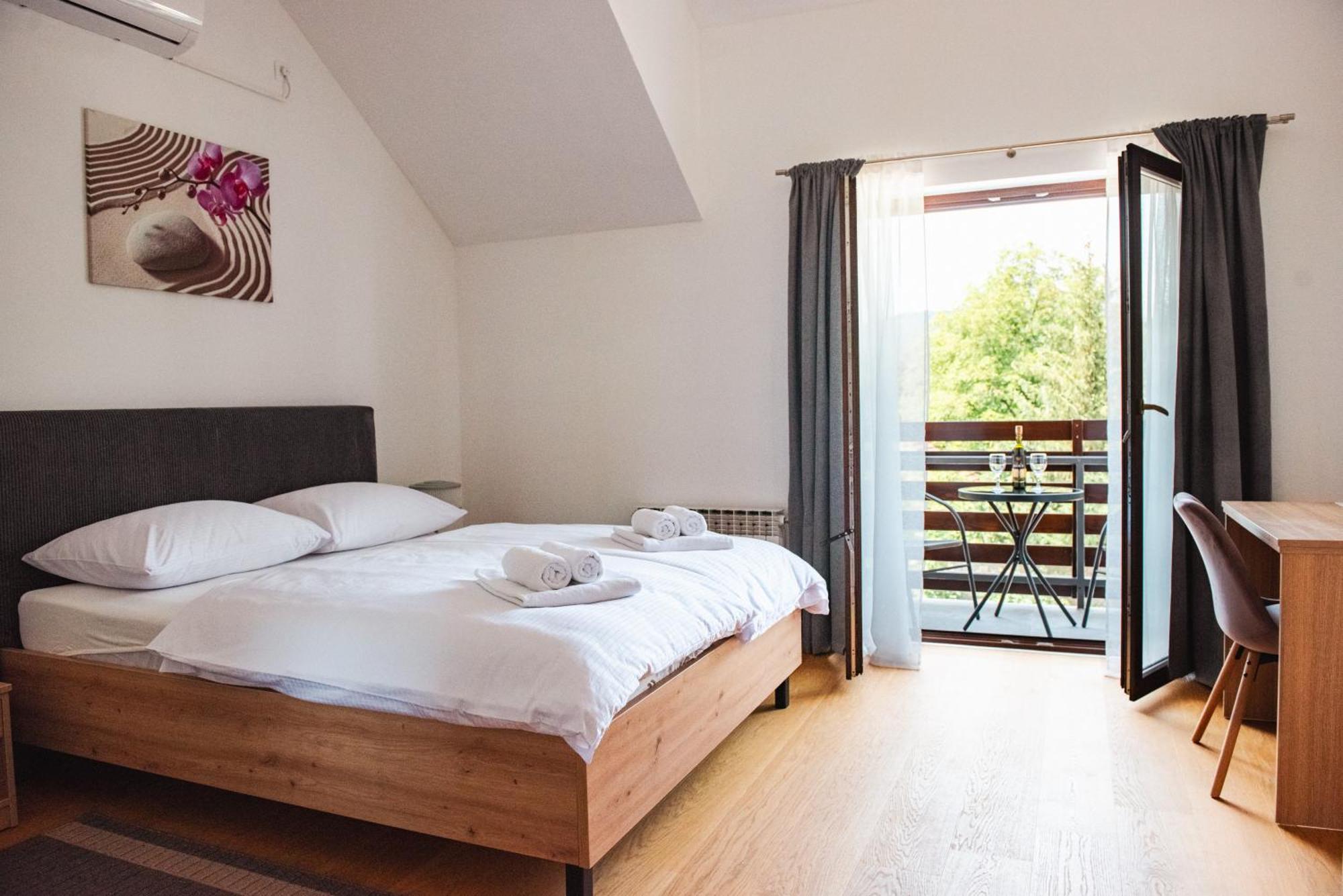 Rooms Enter Ogulin Ostarije 外观 照片